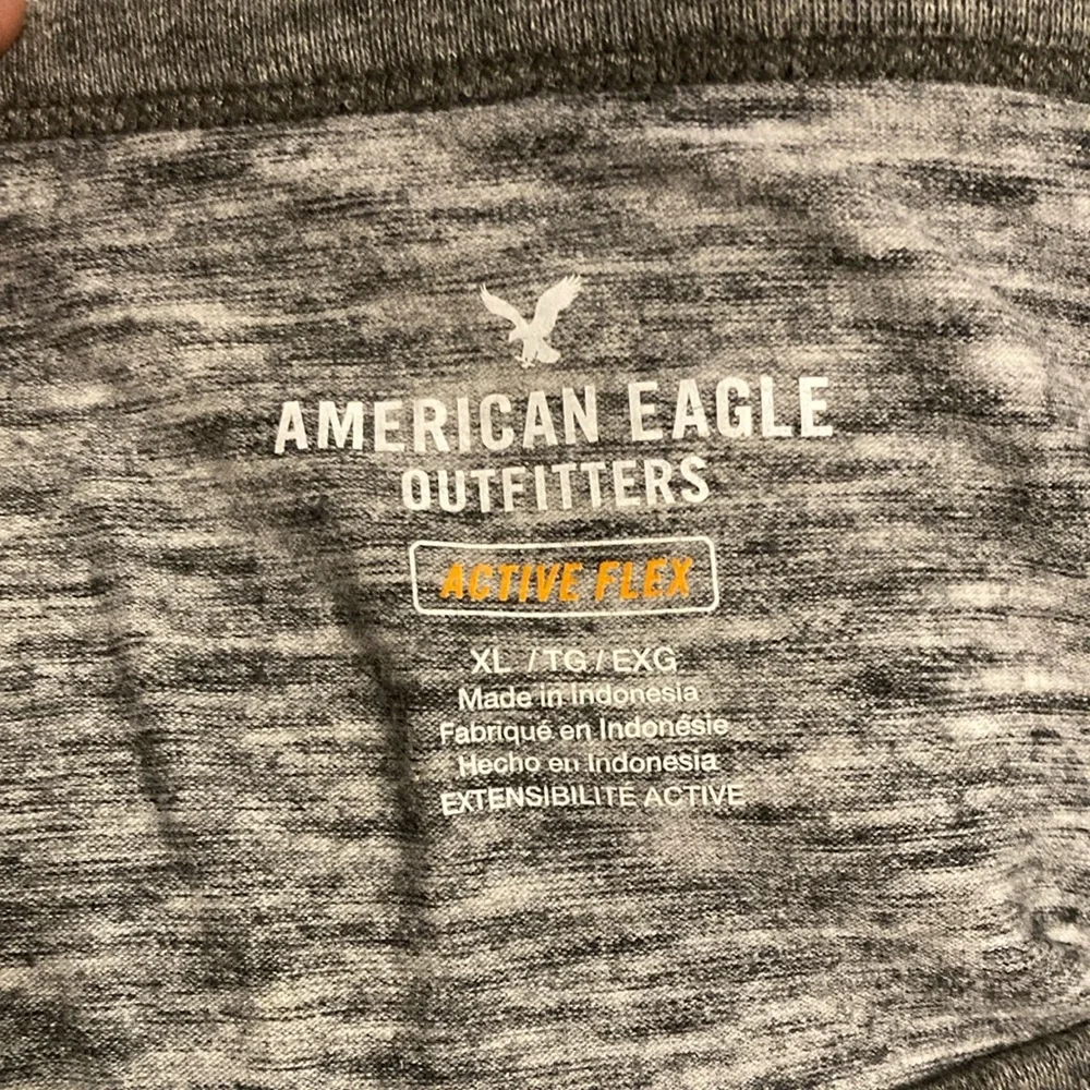 American Eagle Outfitters Heather Gray Short Sleeve Tee - Picture 4 of 4
